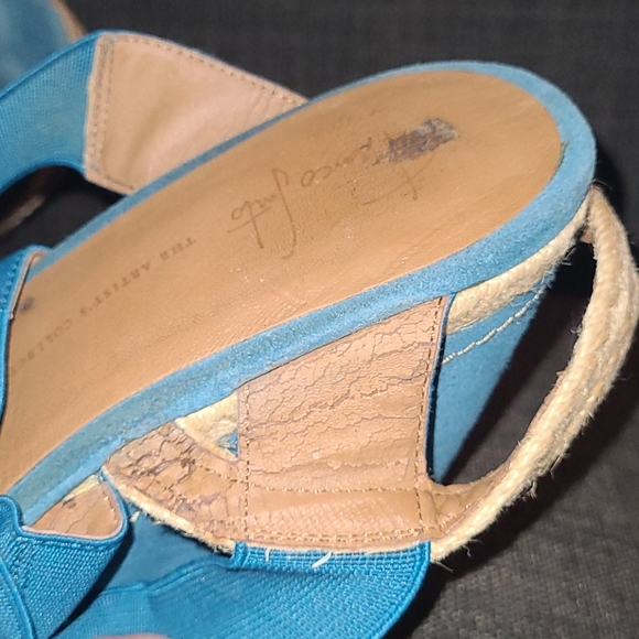 Franco Sarto Turquoise Wedge Sandals - Picture 4 of 8